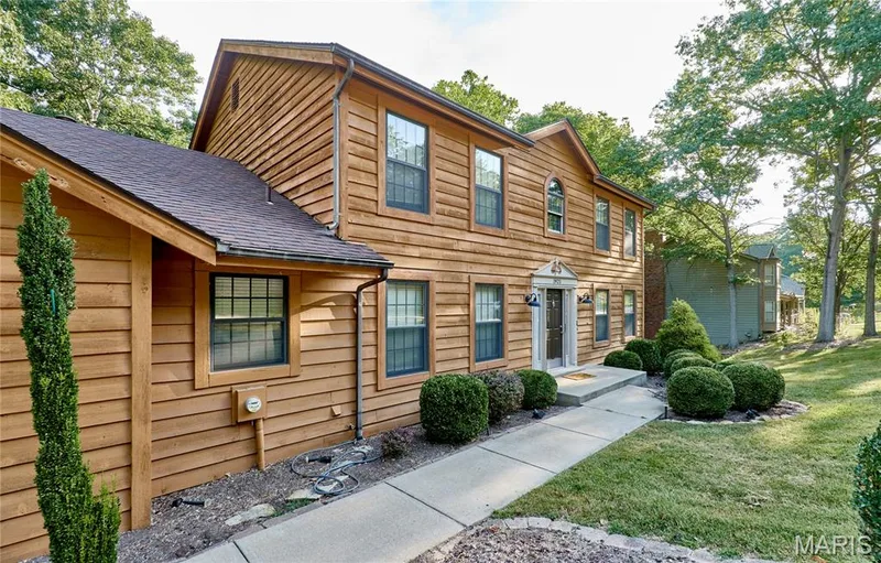 1921 Wolfcreek Pass Court, Wildwood, MO 63011 — listing photo 6 of 79