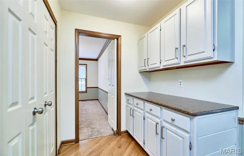 1921 Wolfcreek Pass Court, Wildwood, MO 63011 — listing photo 14 of 79