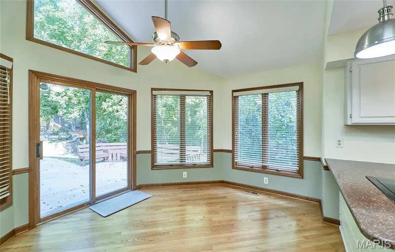 1921 Wolfcreek Pass Court, Wildwood, MO 63011 — listing photo 19 of 79
