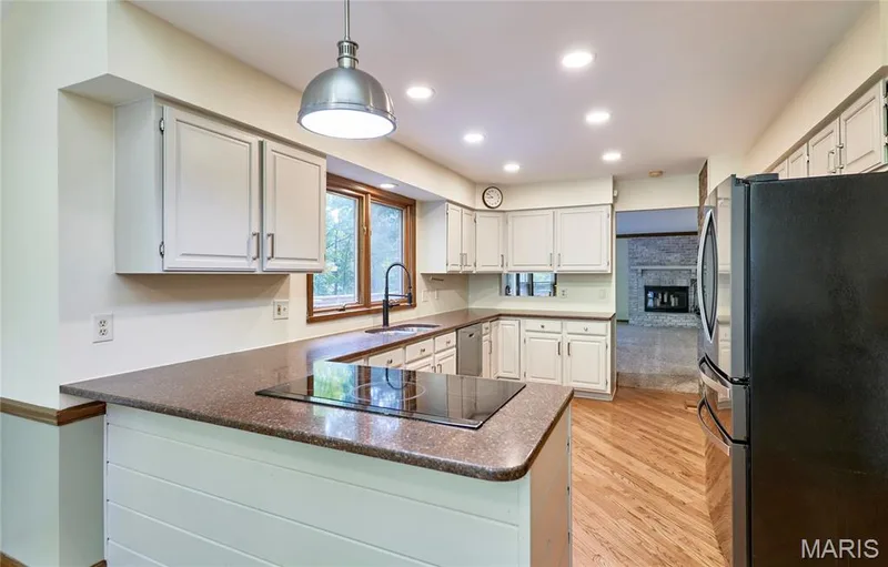 1921 Wolfcreek Pass Court, Wildwood, MO 63011 — listing photo 20 of 79