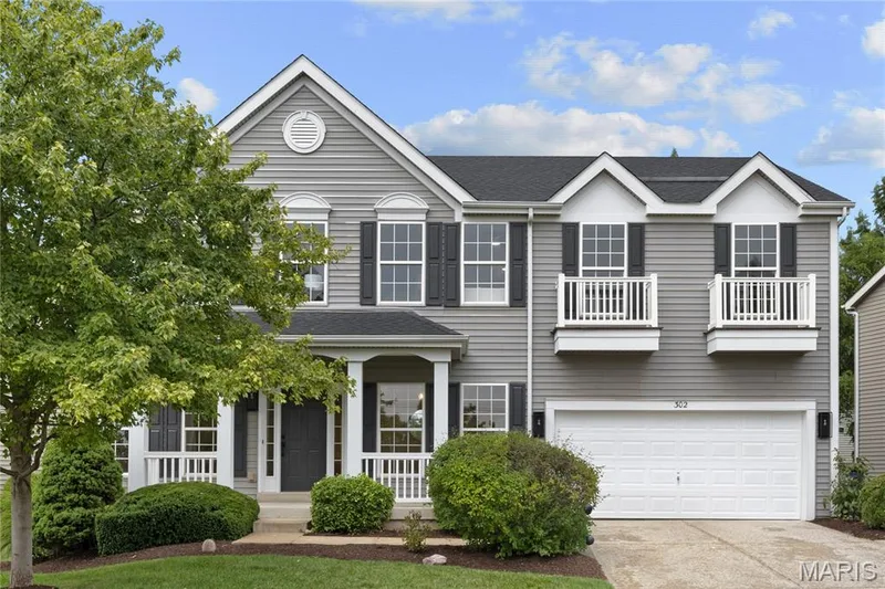 302 Greenshire Lane, Dardenne Prairie, MO β listing photo 1