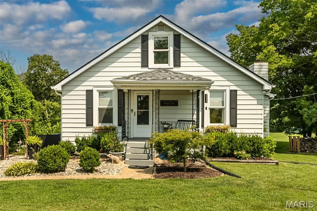 What appears as a little house is a BIG fooler. — 17723 Mueller Road, Wildwood, MO 63038