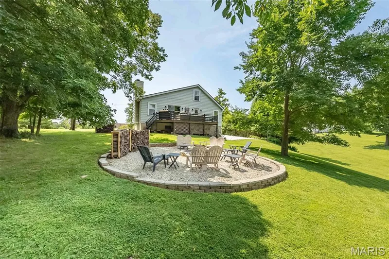 Firepit recreation area — 17723 Mueller Road, Wildwood, MO 63038