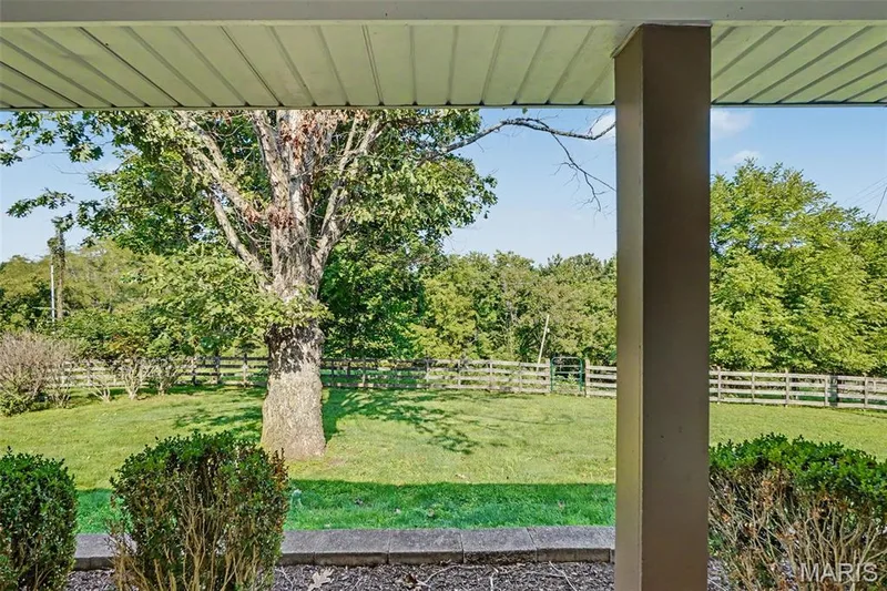 4945 Fox Bridge Road, Wildwood, MO 63069 — listing photo 9 of 77