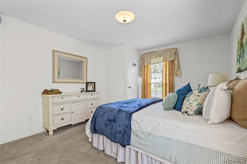 13419 Land O Woods Drive #1, Chesterfield, MO 63141 — listing photo 15 of 30