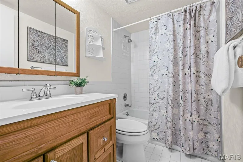 13419 Land O Woods Drive #1, Chesterfield, MO 63141 — listing photo 19 of 30
