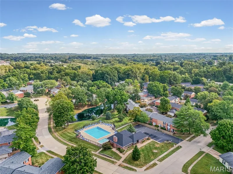 13419 Land O Woods Drive #1, Chesterfield, MO 63141 — listing photo 25 of 30