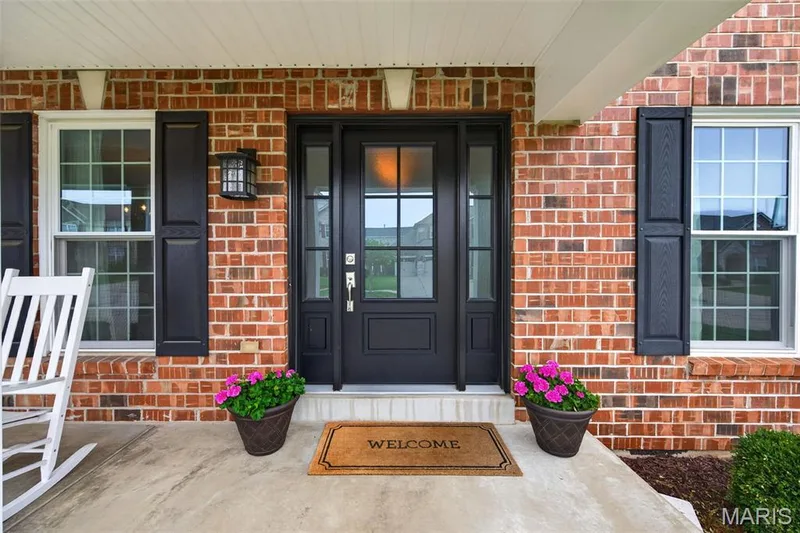 932 Bentley Park Circle, O'Fallon, MO 63368 — listing photo 3 of 89
