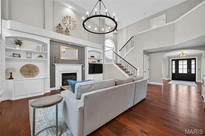 932 Bentley Park Circle, O'Fallon, MO 63368 — listing photo 9 of 89