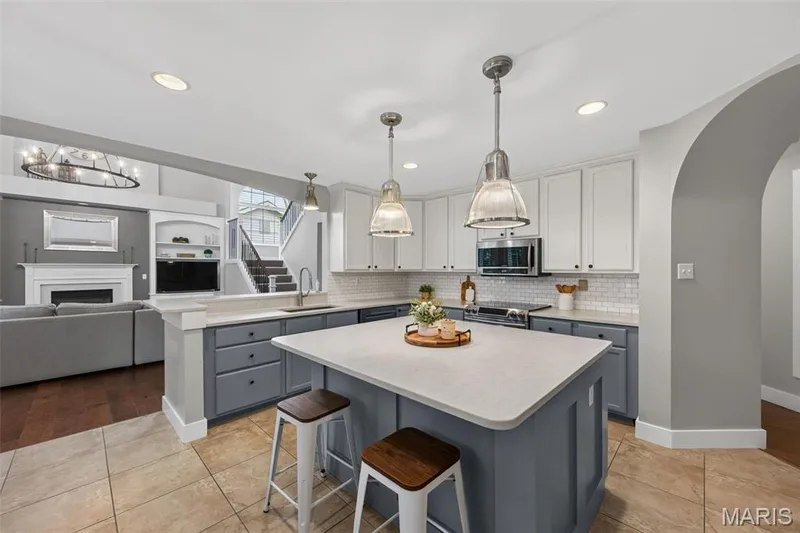932 Bentley Park Circle, O'Fallon, MO 63368 — listing photo 17 of 89