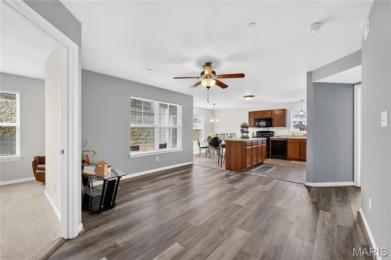313 Bramblett Hills, O'Fallon, MO 63366 — listing photo 6 of 34