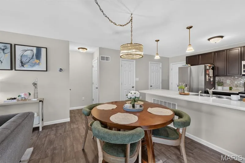 32 Freehold Rock Place, St Charles, MO 63301 — listing photo 5 of 32