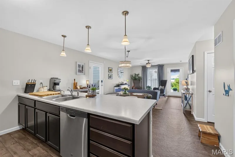 32 Freehold Rock Place, St Charles, MO 63301 — listing photo 7 of 32