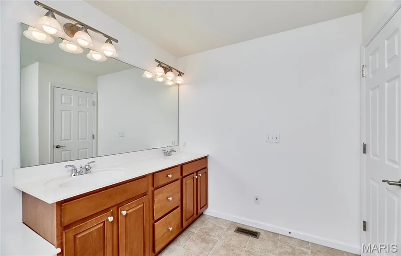 239 Park Ridge Drive #74B, O'Fallon, MO 63366 — listing photo 45 of 72