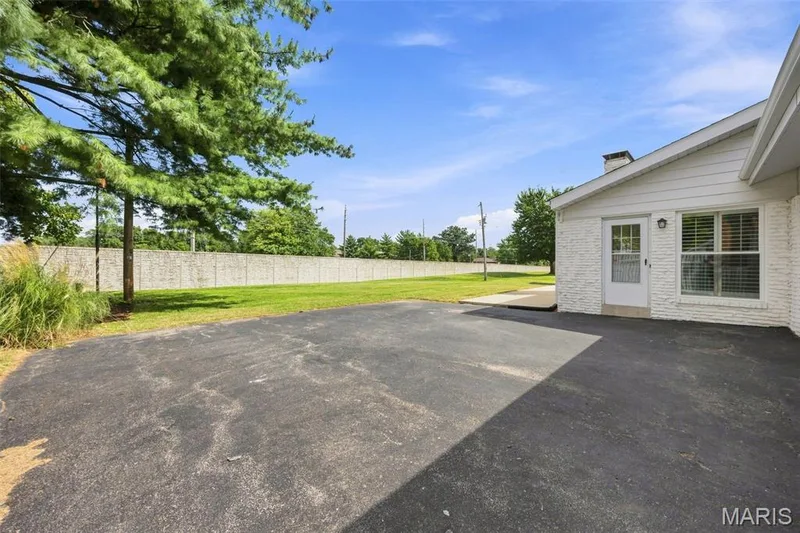 165 Saddleford Drive, Chesterfield, MO 63017 — listing photo 32 of 42