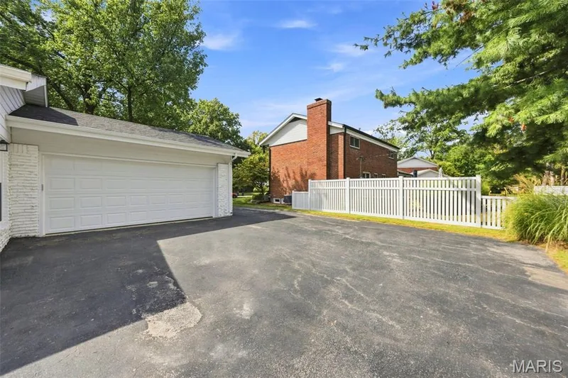 165 Saddleford Drive, Chesterfield, MO 63017 — listing photo 35 of 42