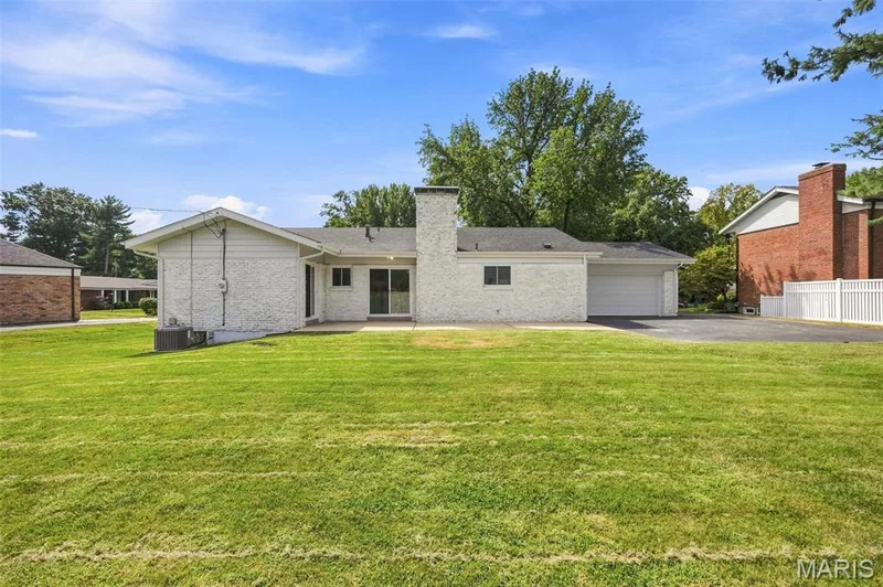 165 Saddleford Drive, Chesterfield, MO 63017 — listing photo 37 of 42