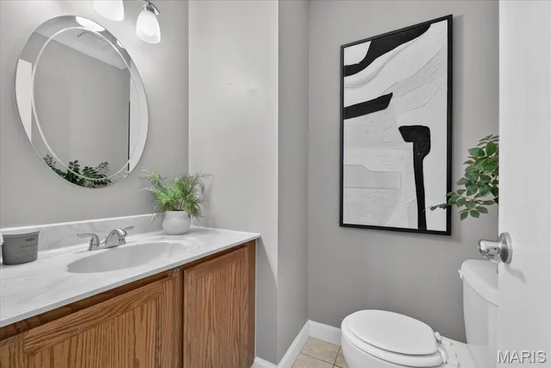16252 Lea Oak Court, Chesterfield, MO 63017 — listing photo 17 of 37