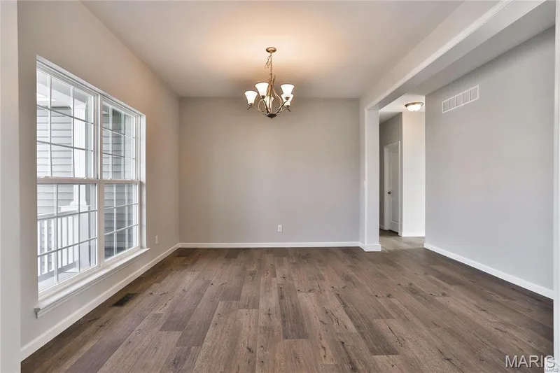 434 Oak Barrel Drive, O'Fallon, MO 63385 — listing photo 3 of 26