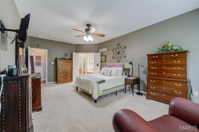 1305 Renaissance Place, Weldon Spring, MO 63304 — listing photo 22 of 66
