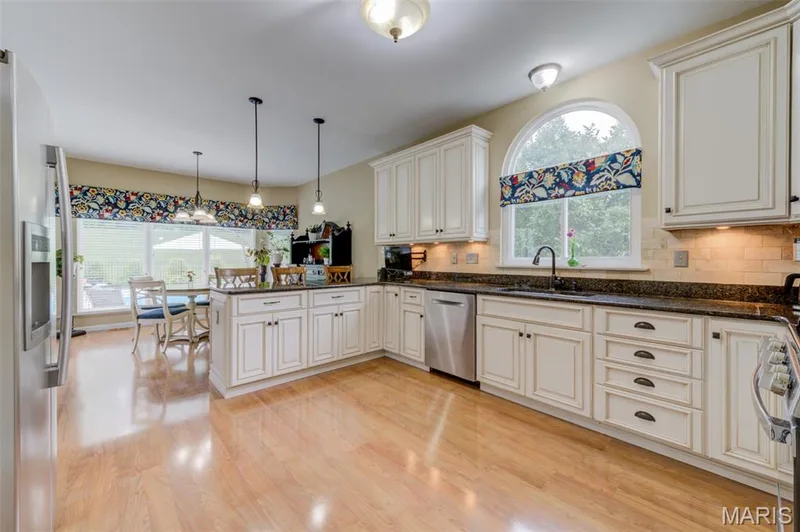 1305 Renaissance Place, Weldon Spring, MO 63304 — listing photo 29 of 66