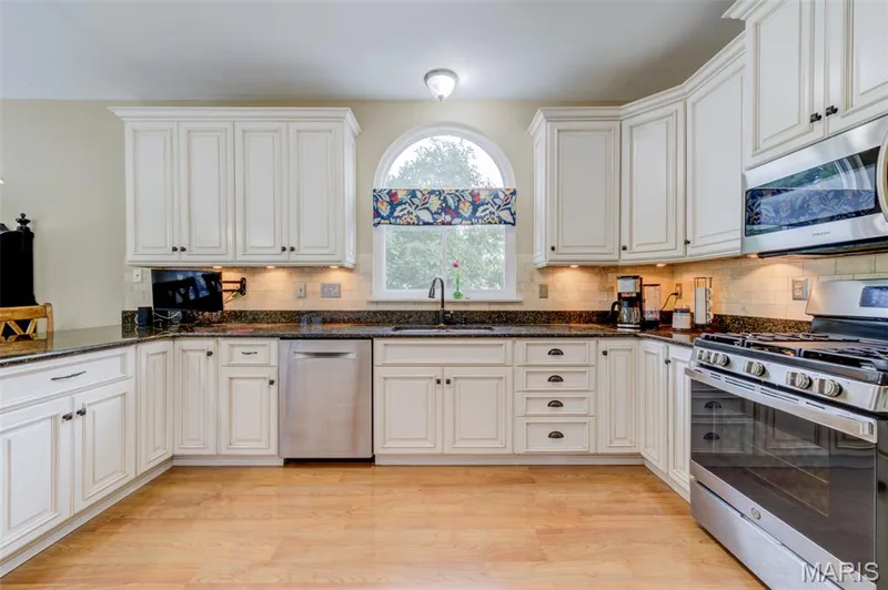 1305 Renaissance Place, Weldon Spring, MO 63304 — listing photo 28 of 66
