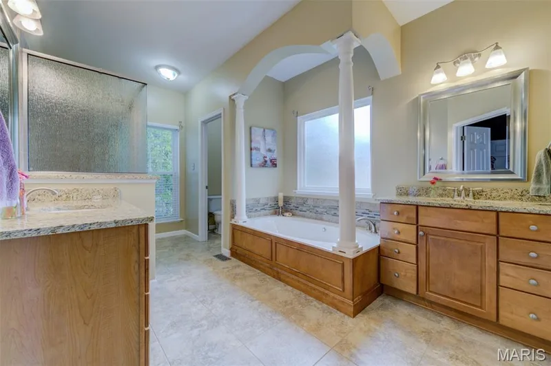1305 Renaissance Place, Weldon Spring, MO 63304 — listing photo 25 of 66
