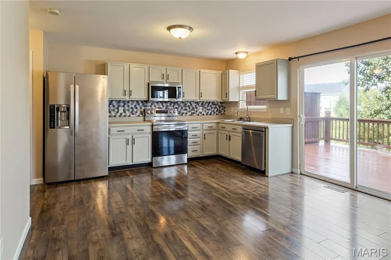 Stainless steel appliances stay with the home — 114 Waterside Crossing Drive, St Peters, MO 63376