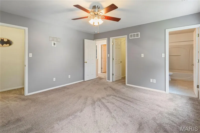 Two walk in closets — 114 Waterside Crossing Drive, St Peters, MO 63376