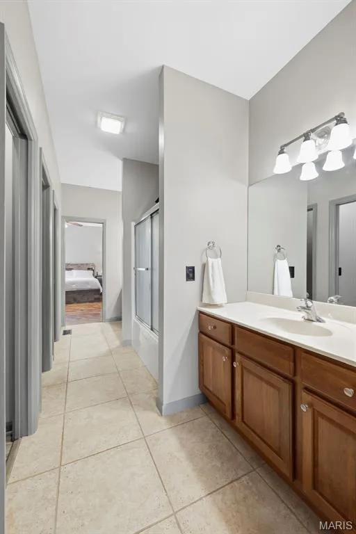 Jack n Jill bathroom between bedrooms 2 and 3 — 1 Priority Drive N, Wentzville, MO 63385