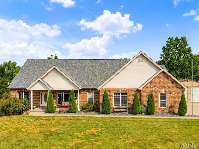 1 Priority Drive N, Wentzville, MO β listing photo 1