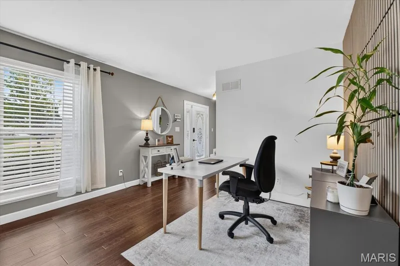 Formal Living Room or Home Office! — 303 Whispering Woods Drive, St Peters, MO 63304