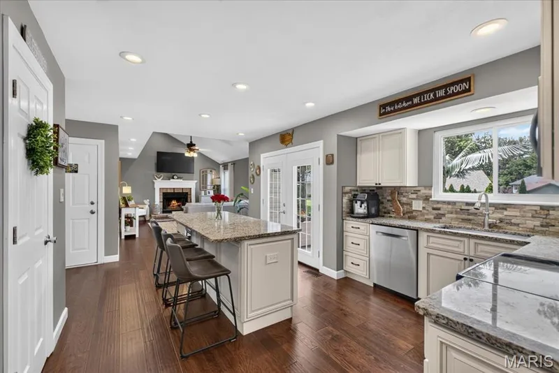 Beautiful Updated Gourmet Kitchen — 303 Whispering Woods Drive, St Peters, MO 63304