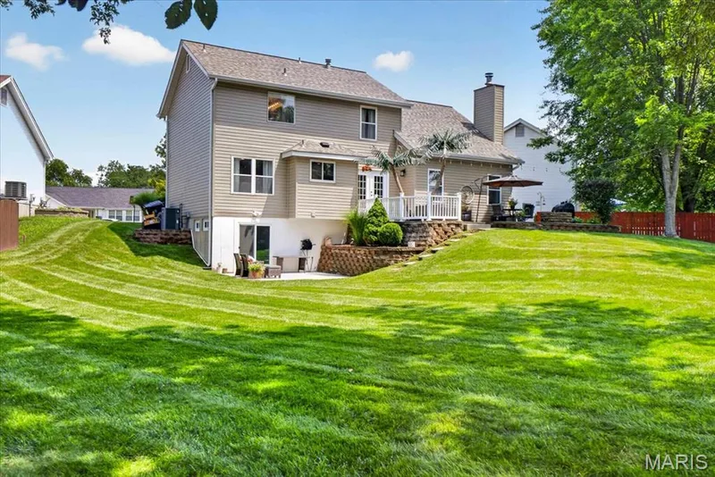 Plenty of space for outdoor activities! — 303 Whispering Woods Drive, St Peters, MO 63304