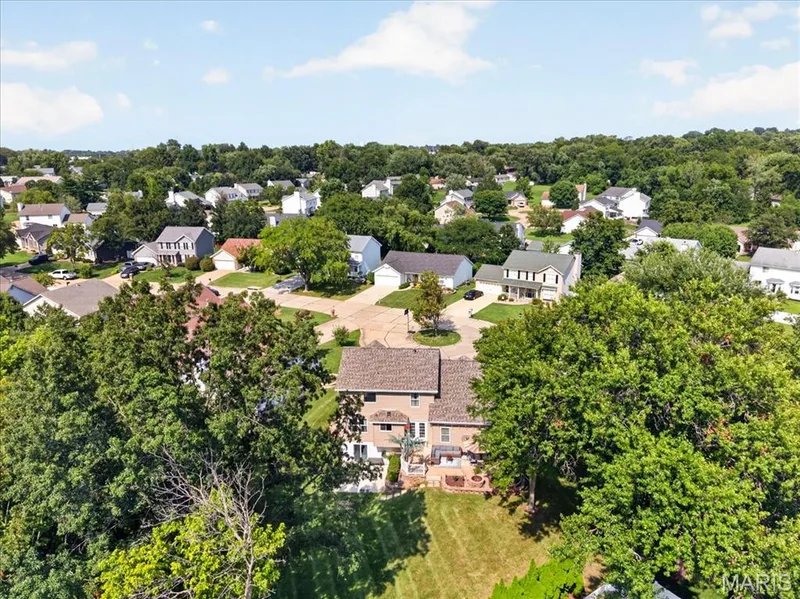 303 Whispering Woods Drive, St Peters, MO 63304 — listing photo 34 of 43