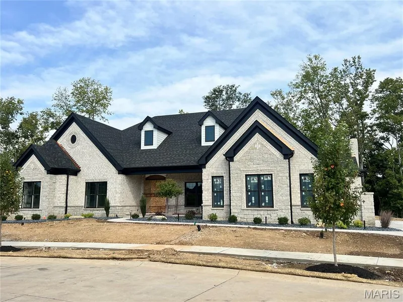 753 Silver Buck Lane, Chesterfield, MO β listing photo 1