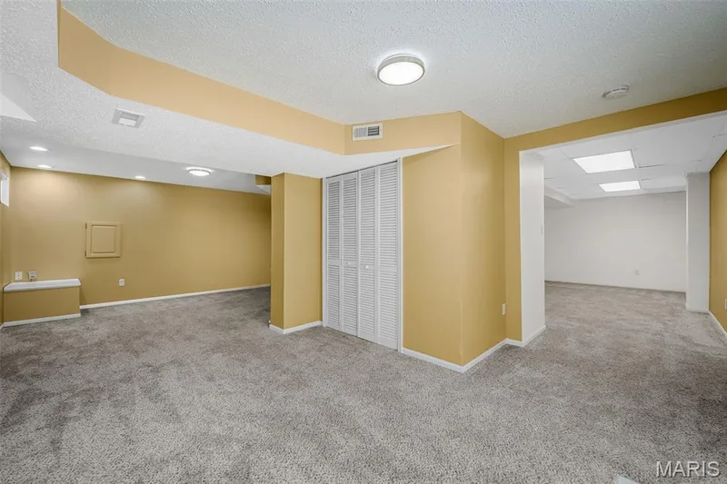 120 Bromley Court, O'Fallon, MO 63368 — listing photo 5 of 47