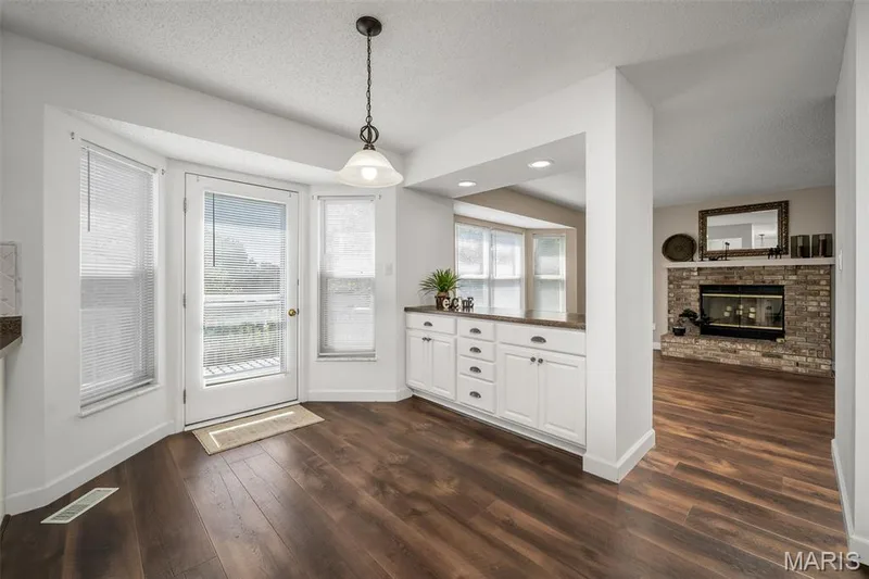 120 Bromley Court, O'Fallon, MO 63368 — listing photo 13 of 47