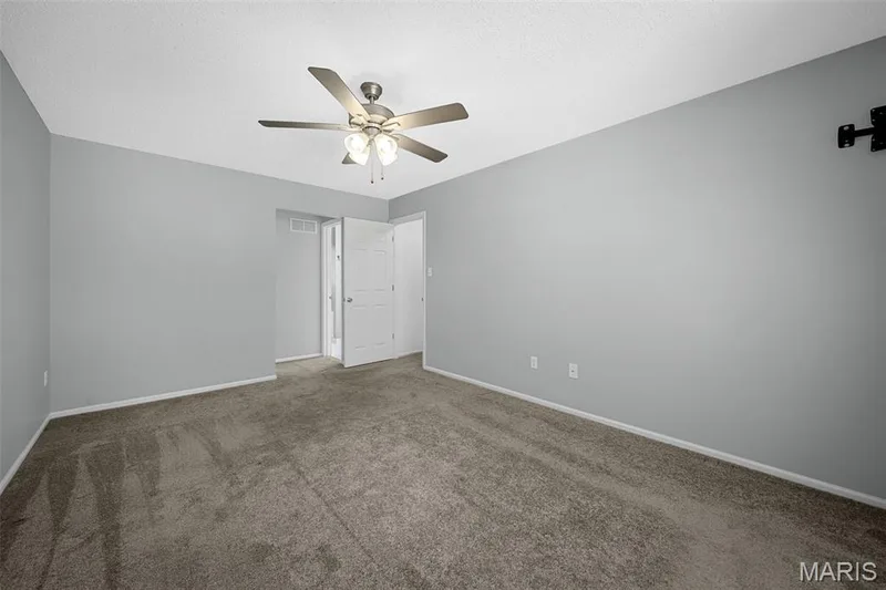 120 Bromley Court, O'Fallon, MO 63368 — listing photo 17 of 47