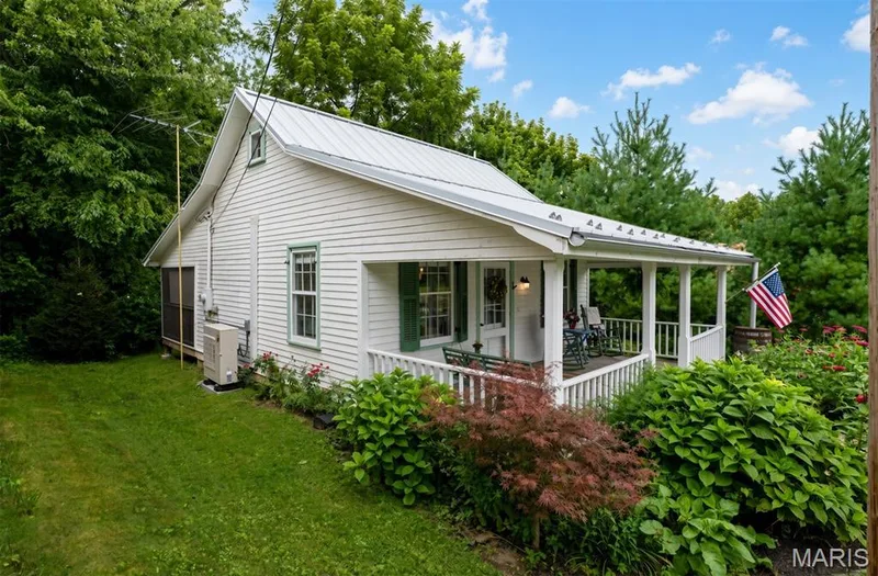 215 Jackson Street, Augusta, MO 63332 — listing photo 8 of 33