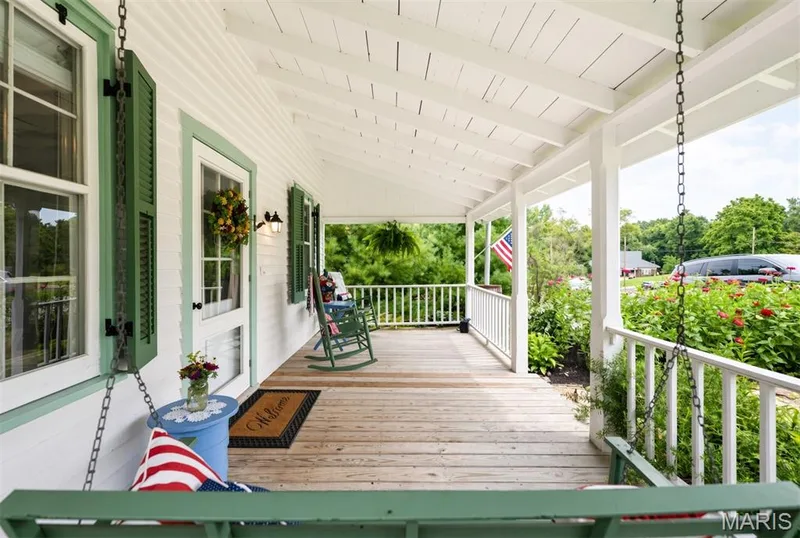 215 Jackson Street, Augusta, MO 63332 — listing photo 4 of 33