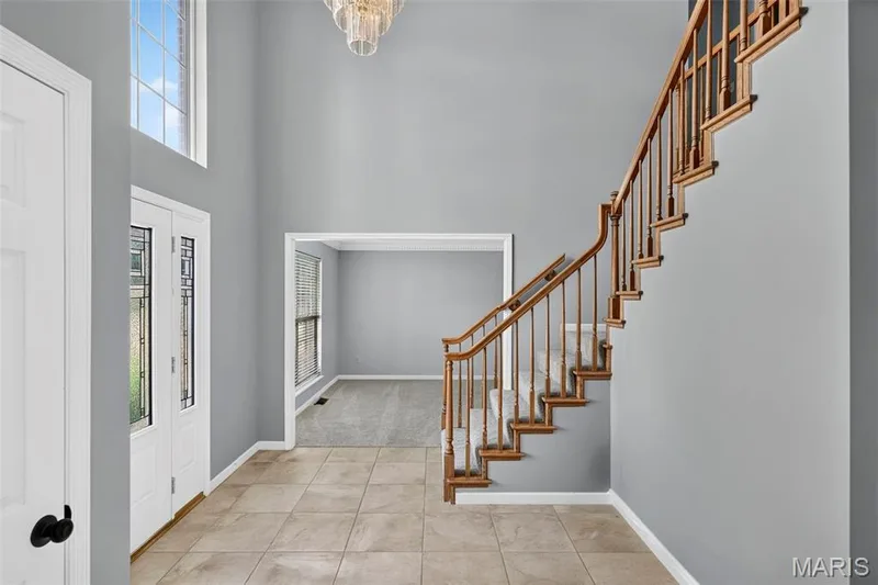 305 Highgrove Place Drive, O'Fallon, MO 63366 — listing photo 7 of 49