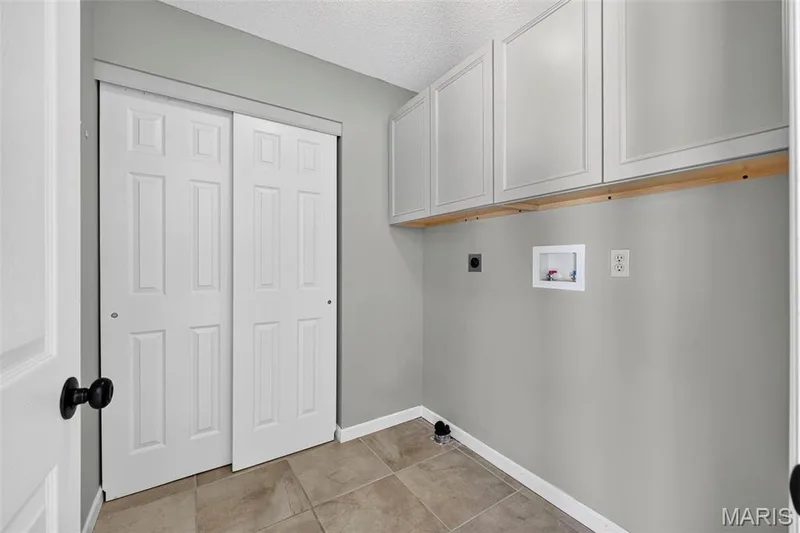 305 Highgrove Place Drive, O'Fallon, MO 63366 — listing photo 24 of 49