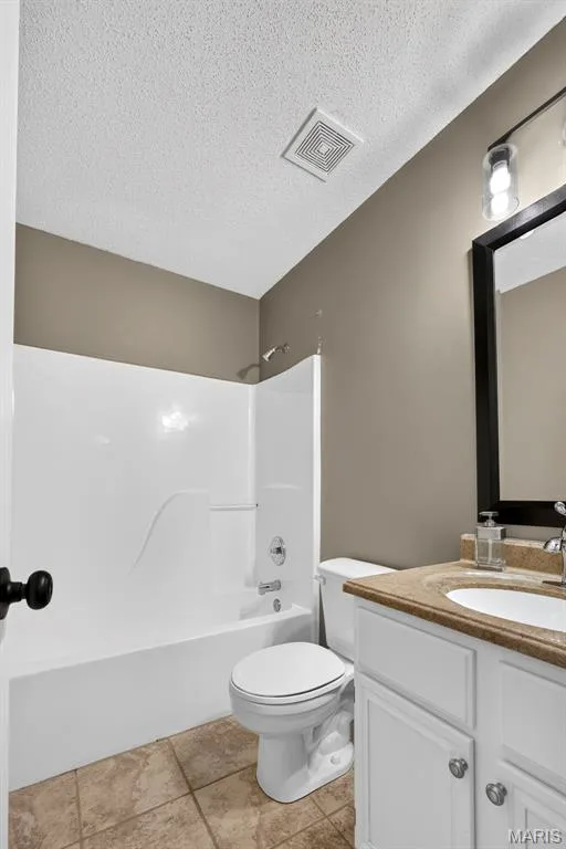305 Highgrove Place Drive, O'Fallon, MO 63366 — listing photo 36 of 49