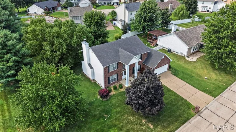 305 Highgrove Place Drive, O'Fallon, MO 63366 — listing photo 45 of 49