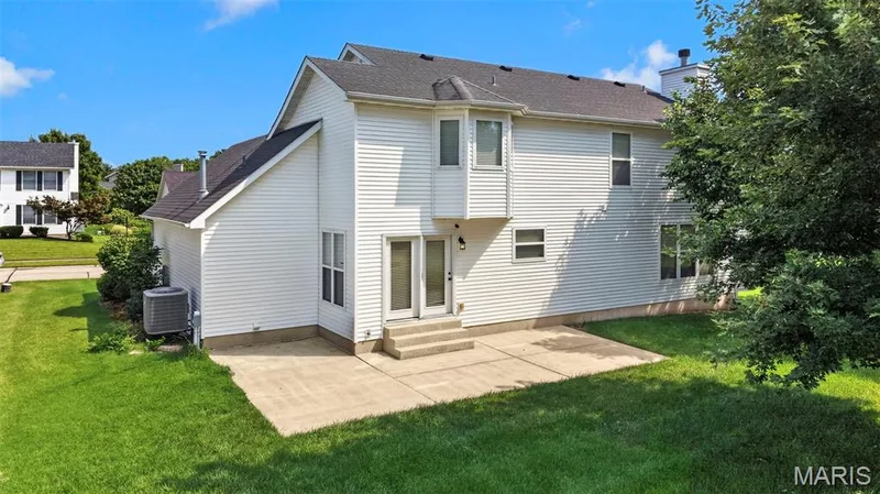 305 Highgrove Place Drive, O'Fallon, MO 63366 — listing photo 46 of 49