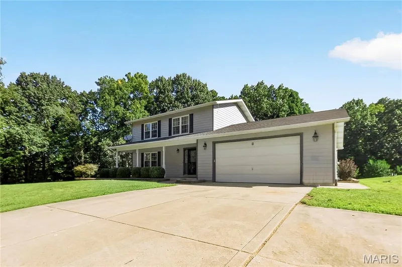 1863 Tamara Court, Wentzville, MO 63385 — listing photo 3 of 78