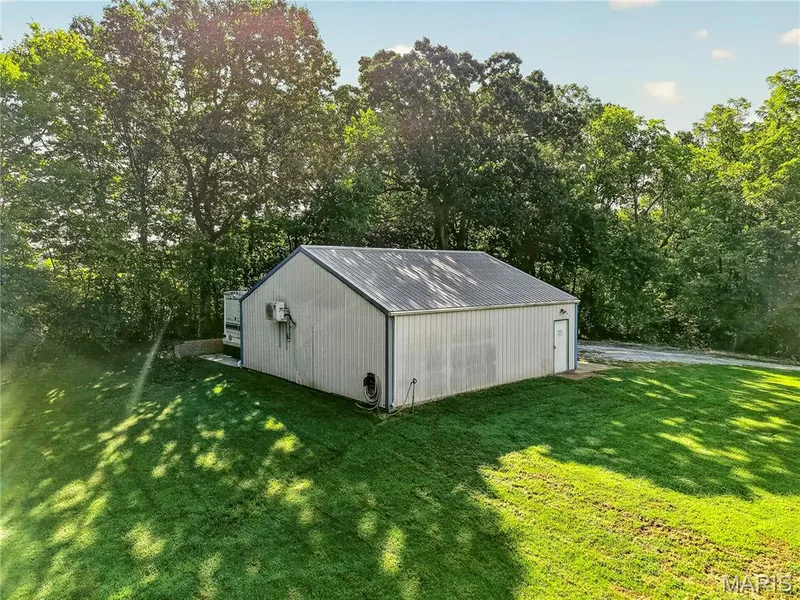 1863 Tamara Court, Wentzville, MO 63385 — listing photo 16 of 78