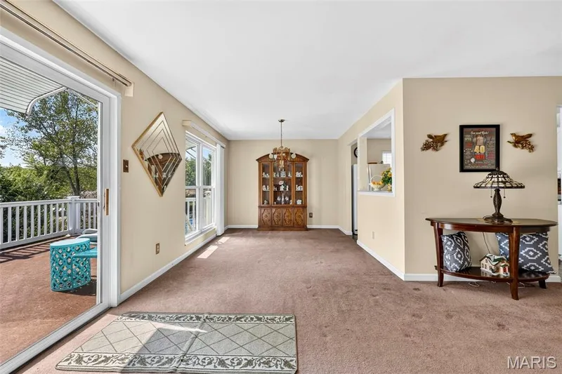 113 Barkwood Trails Drive, St Peters, MO 63376 — listing photo 6 of 35