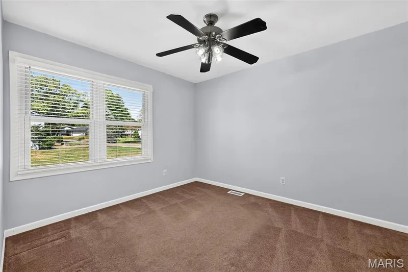 113 Barkwood Trails Drive, St Peters, MO 63376 — listing photo 15 of 35
